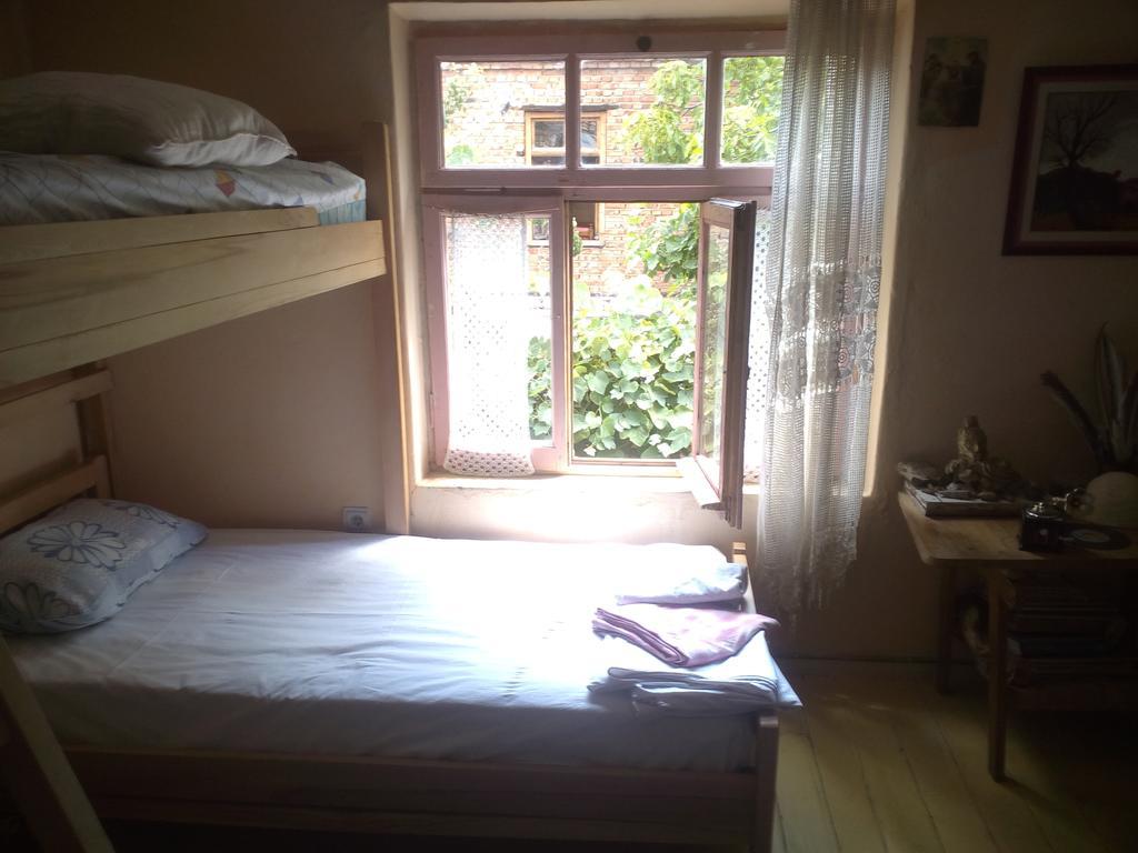At Home Hostel Korce Exterior foto